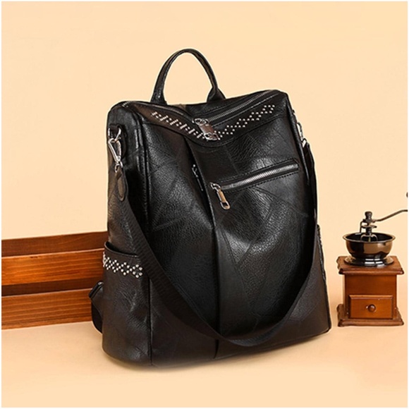 black backpack collection - Picture 3 of 5